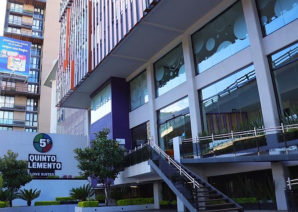 Hotel Quinto Elemento
