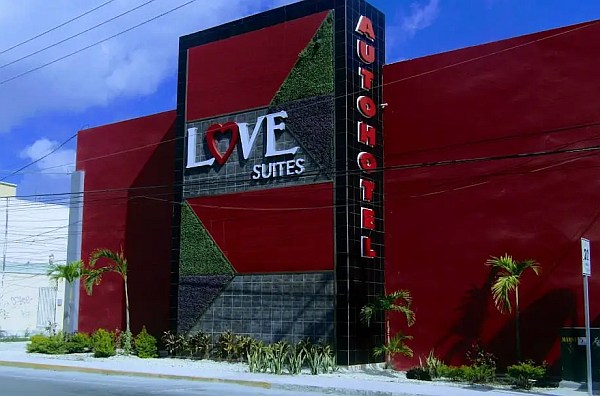 Hotel Love Suites